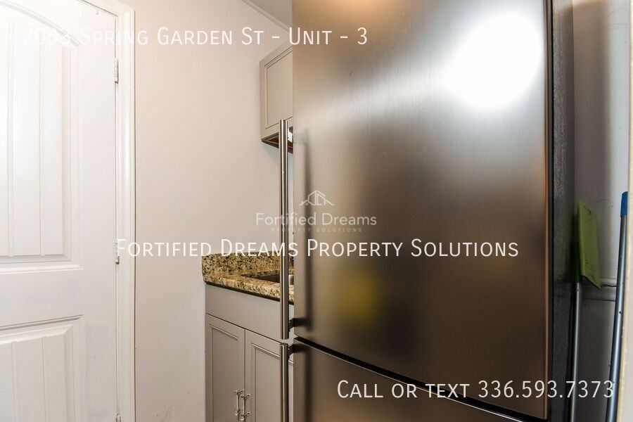2003 Spring Garden St #3 - Photo 5 of 31