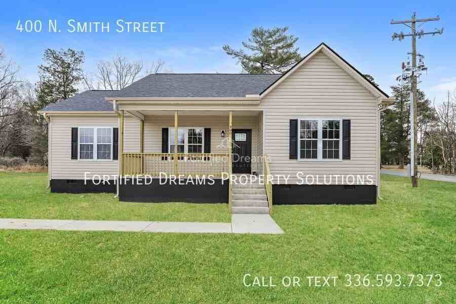 400 N Smith St - Photo 5 of 11