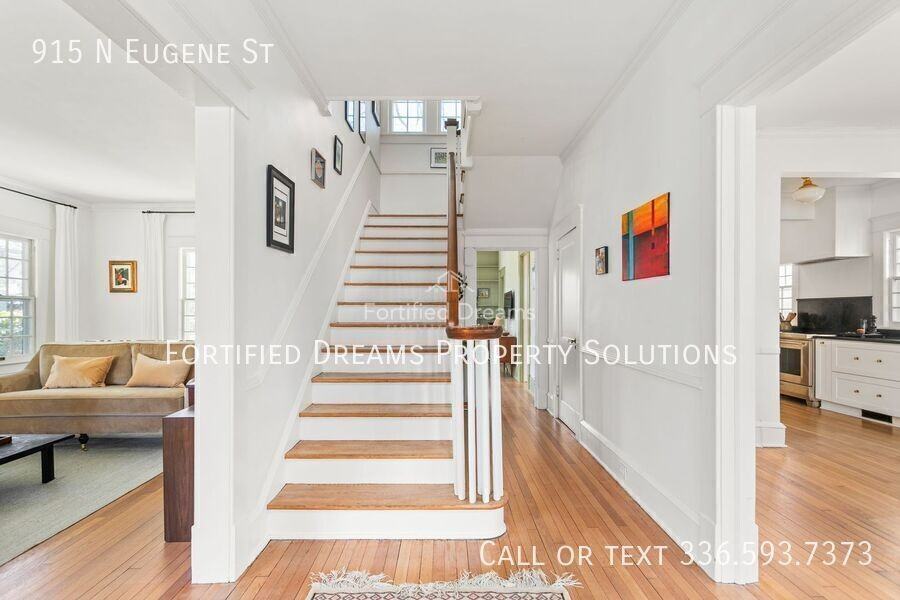 915 N Eugene St - Photo 7 of 42