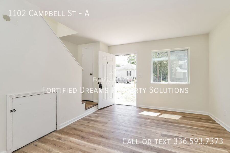 1102 Campbell St #A - Photo 7 of 50