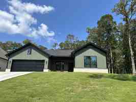 featured image of 210 Diamondhead Dr #1