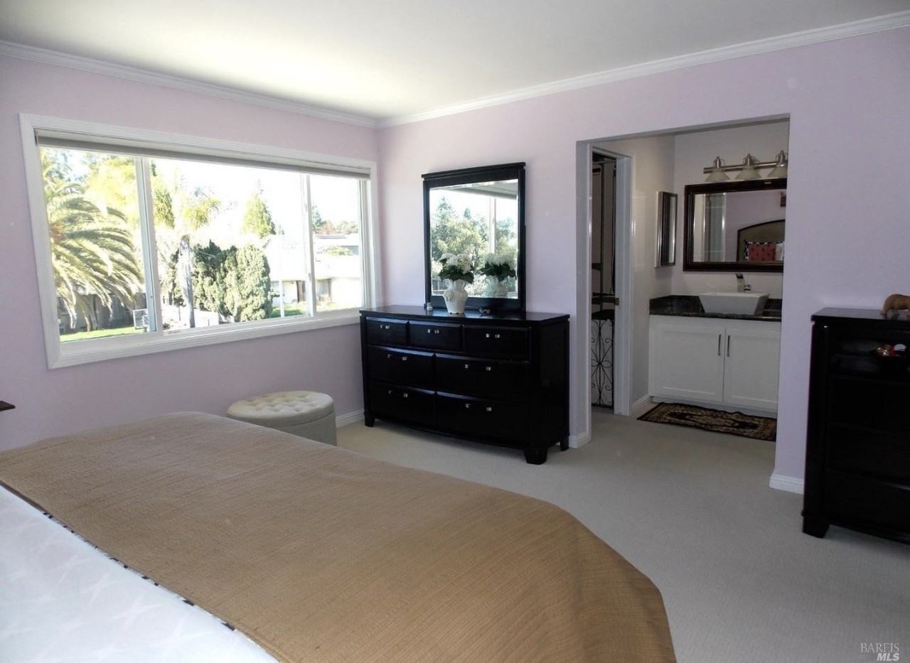 1564 Cunningham Way #NA - Photo 4 of 16