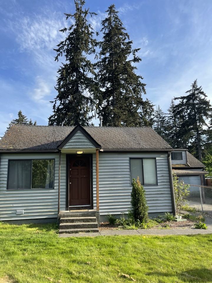 9802 Kenwood Dr Sw #NA - Photo 2 of 16