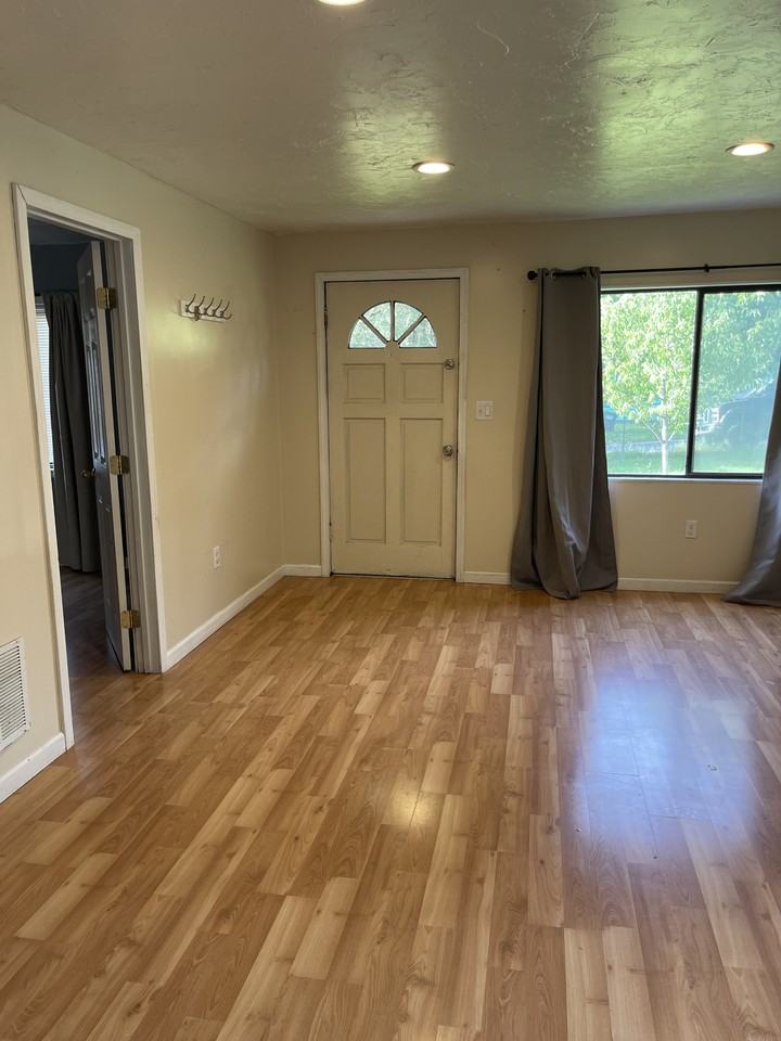 9802 Kenwood Dr Sw #NA - Photo 4 of 16