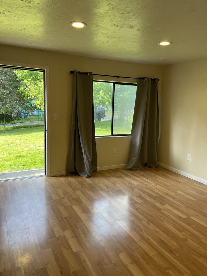 9802 Kenwood Dr Sw #NA - Photo 5 of 16