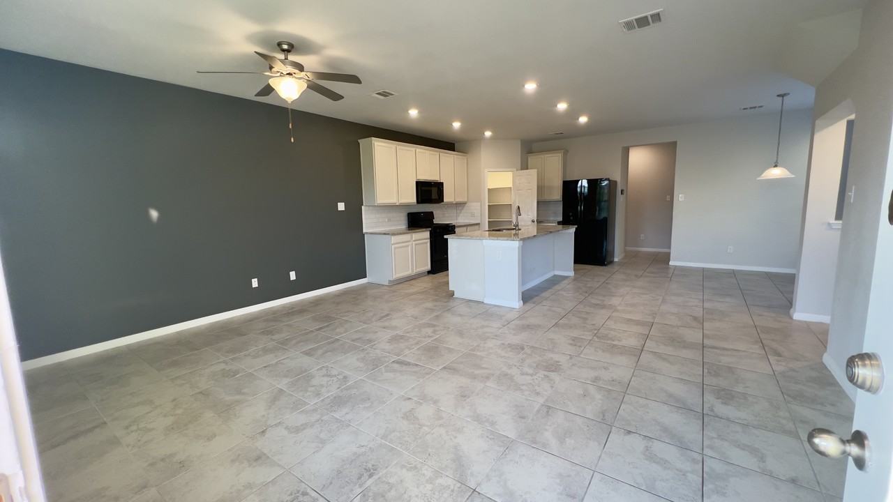 5811 Pleasanton Pkwy #NA - Photo 2 of 17