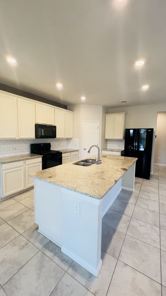 5811 Pleasanton Pkwy #NA - Photo 6 of 17