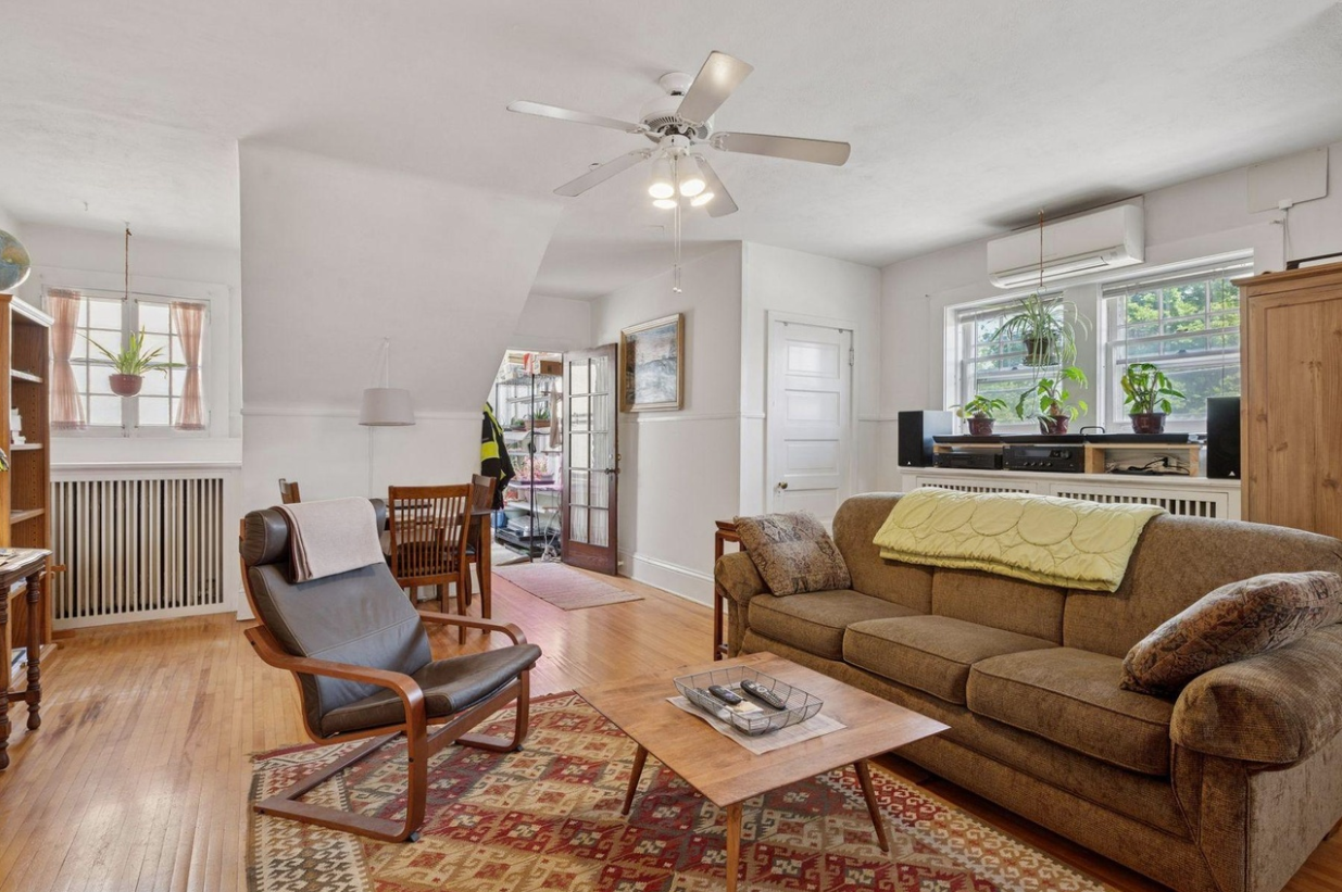 2601 Portland Ave - Photo 4 of 27