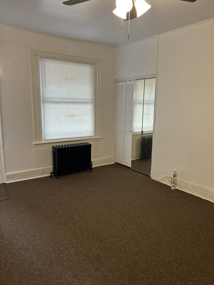 5447 Sansom St #2 - Photo 7 of 20