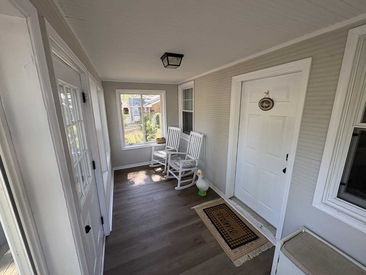 233 Pine Ave #NA - Photo 2 of 23