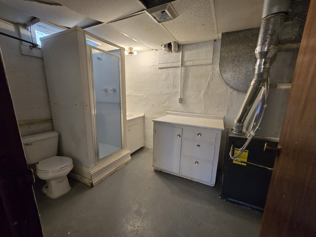 290 Montana Ave #NA - Photo 3 of 16