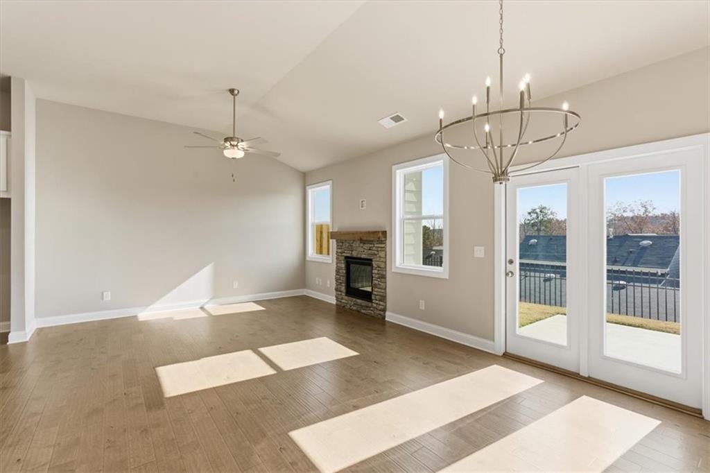 277 Lakeside Pl #277 - Photo 6 of 20