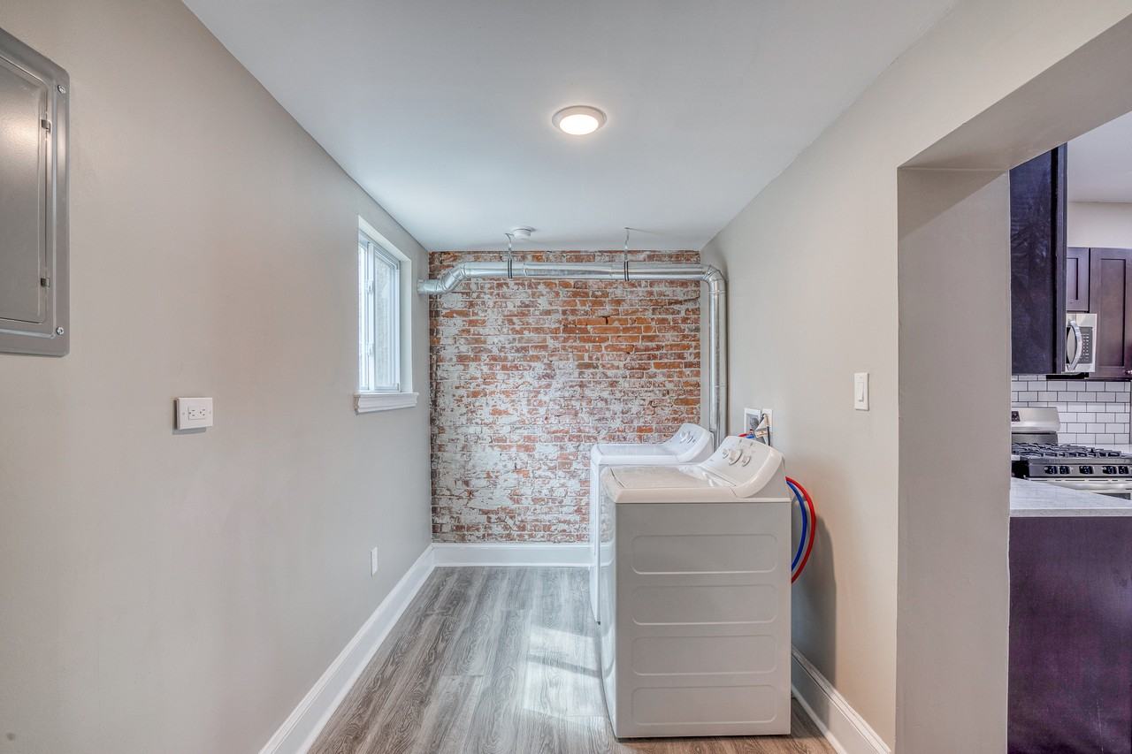 4834 Olive St #1 - Photo 7 of 29