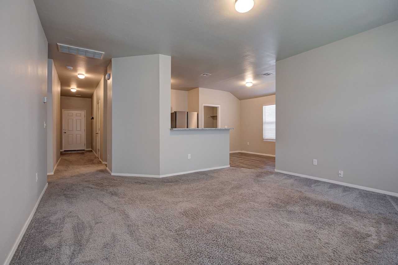 3119 Westbrook St #1 - Photo 4 of 35