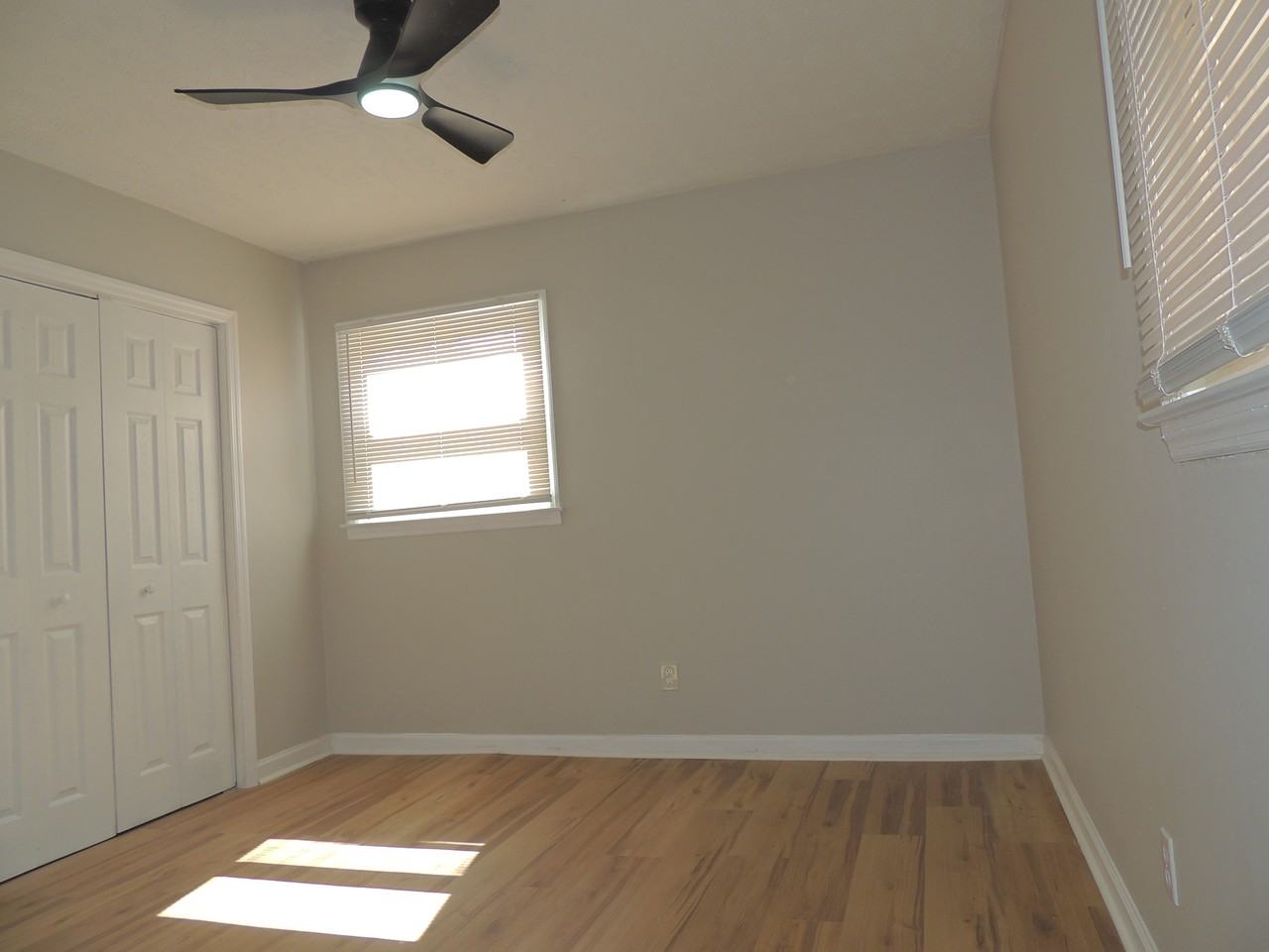 5200 Mawood St #1 - Photo 3 of 10