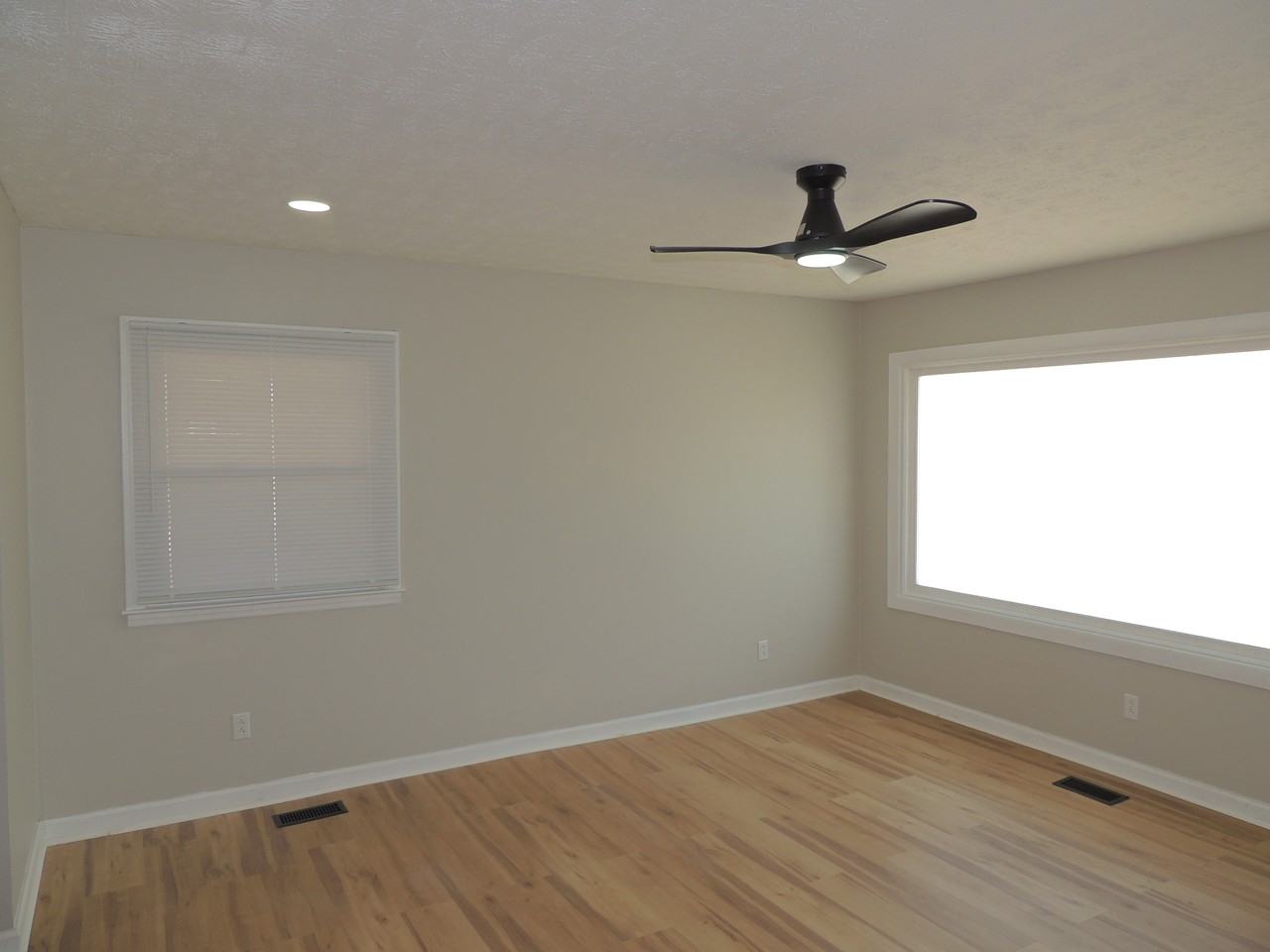 5200 Mawood St #1 - Photo 4 of 10