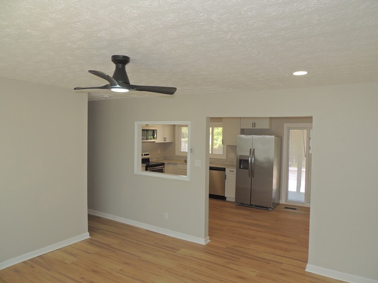 5200 Mawood St #1 - Photo 7 of 10
