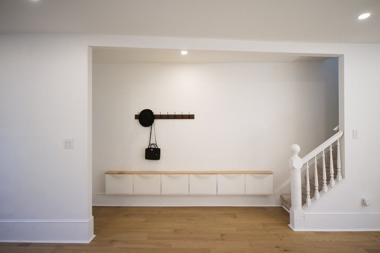 648 O'Connor St - Photo 3 of 23