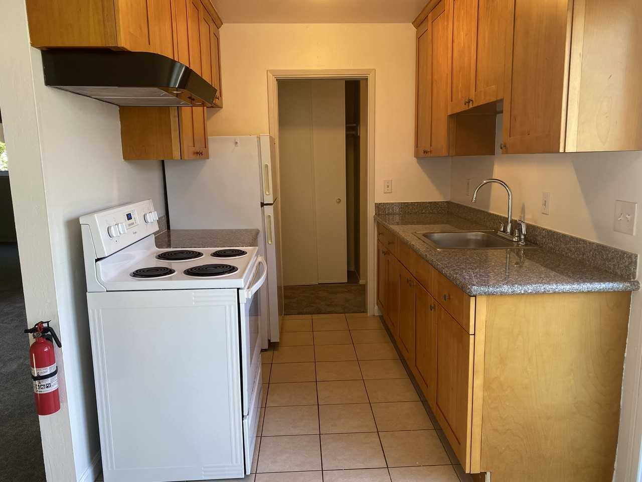 1817 7th St Berkeley CA 94710 - Photo 7 of 32