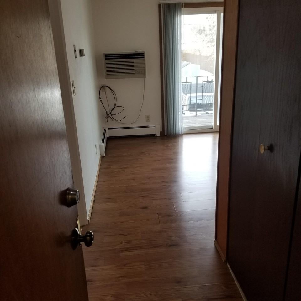 240 2nd Avenue Northeast - Photo 2 of 7