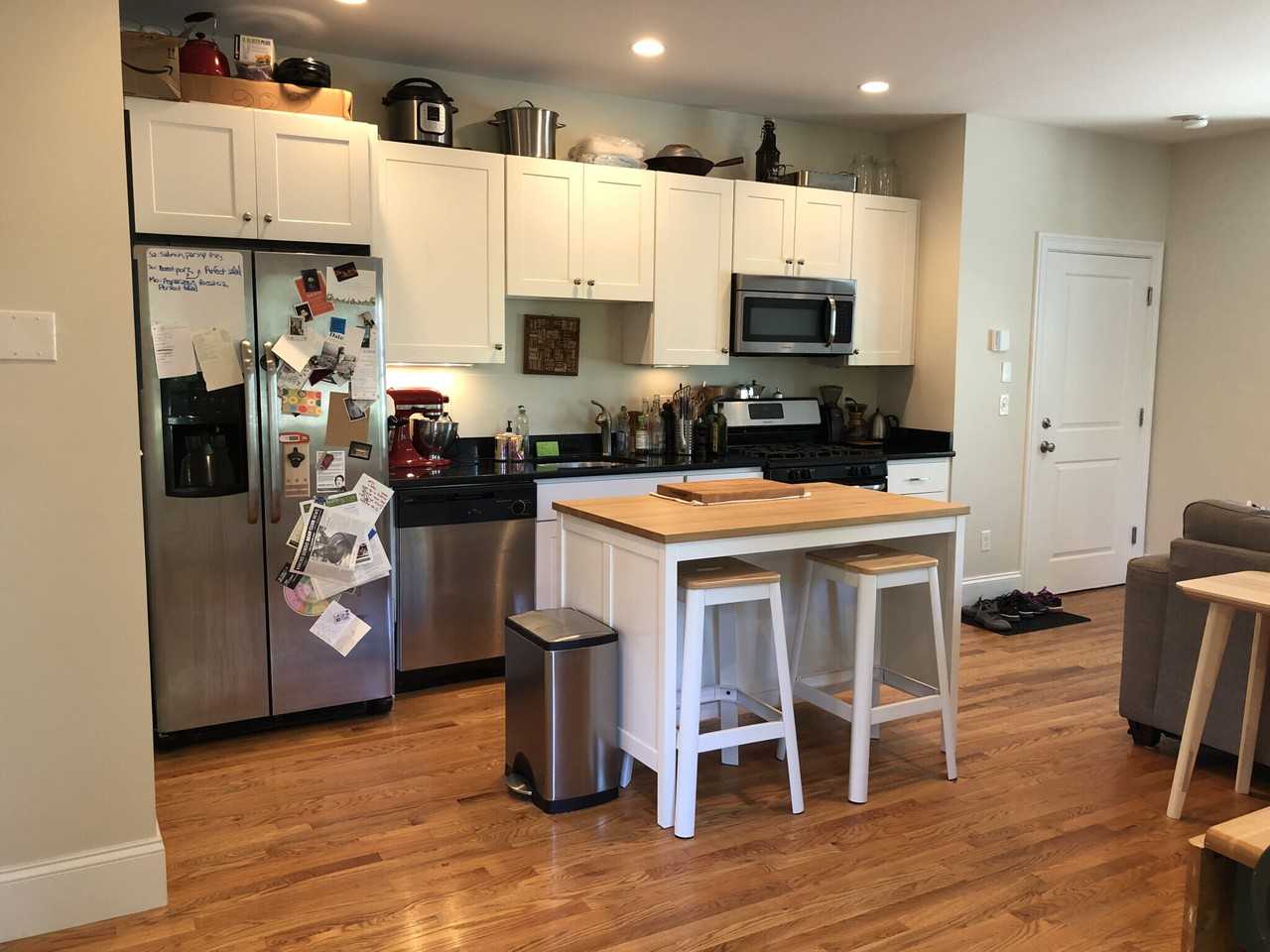 341 Gallivan Boulevard - Photo 7 of 20