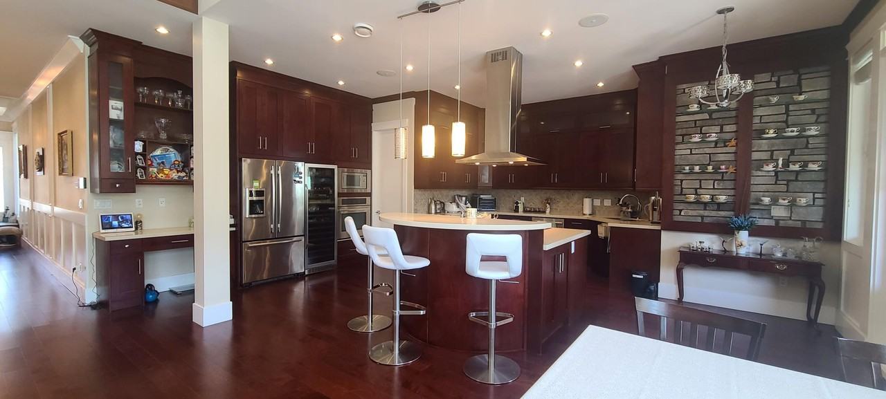17136 3A Avenue - Photo 3 of 17