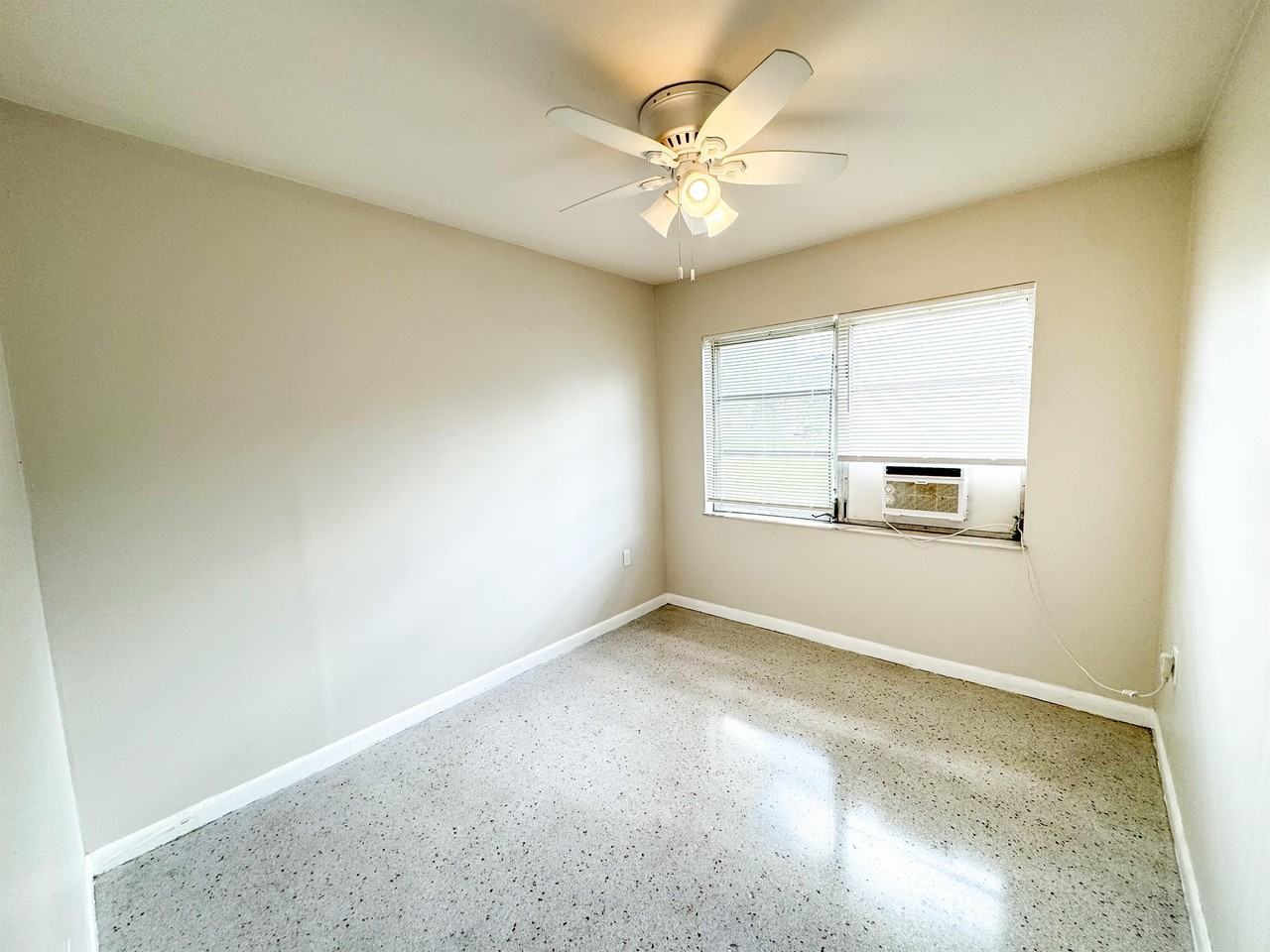 713 North 25th Street - Photo 6 of 25