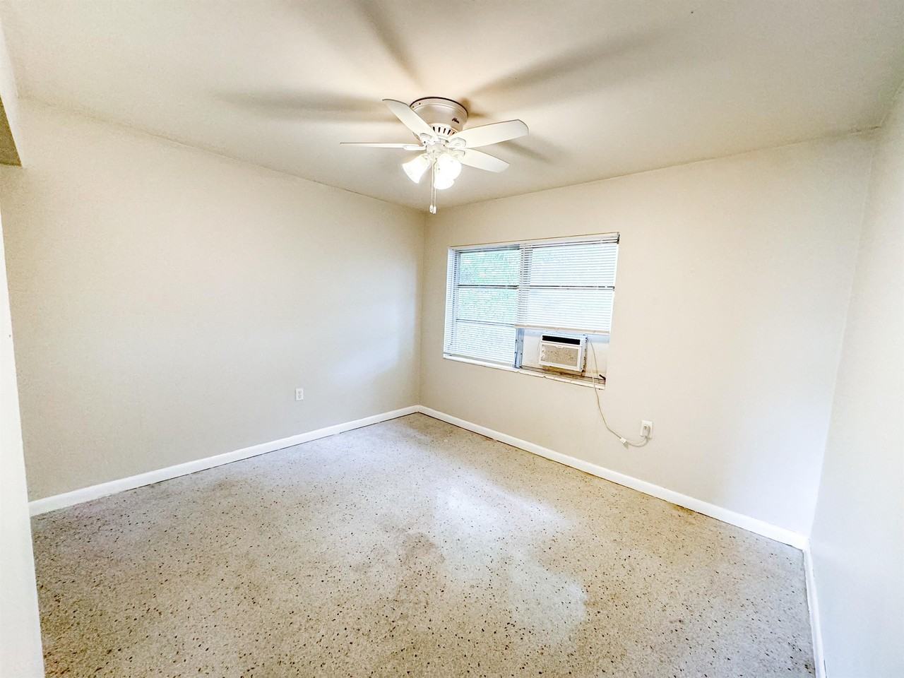 713 North 25th Street - Photo 7 of 25