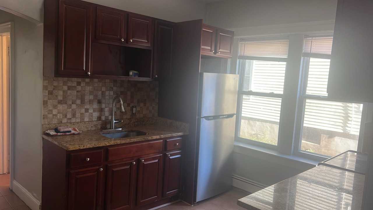 40 Dewey Street - Photo 5 of 6