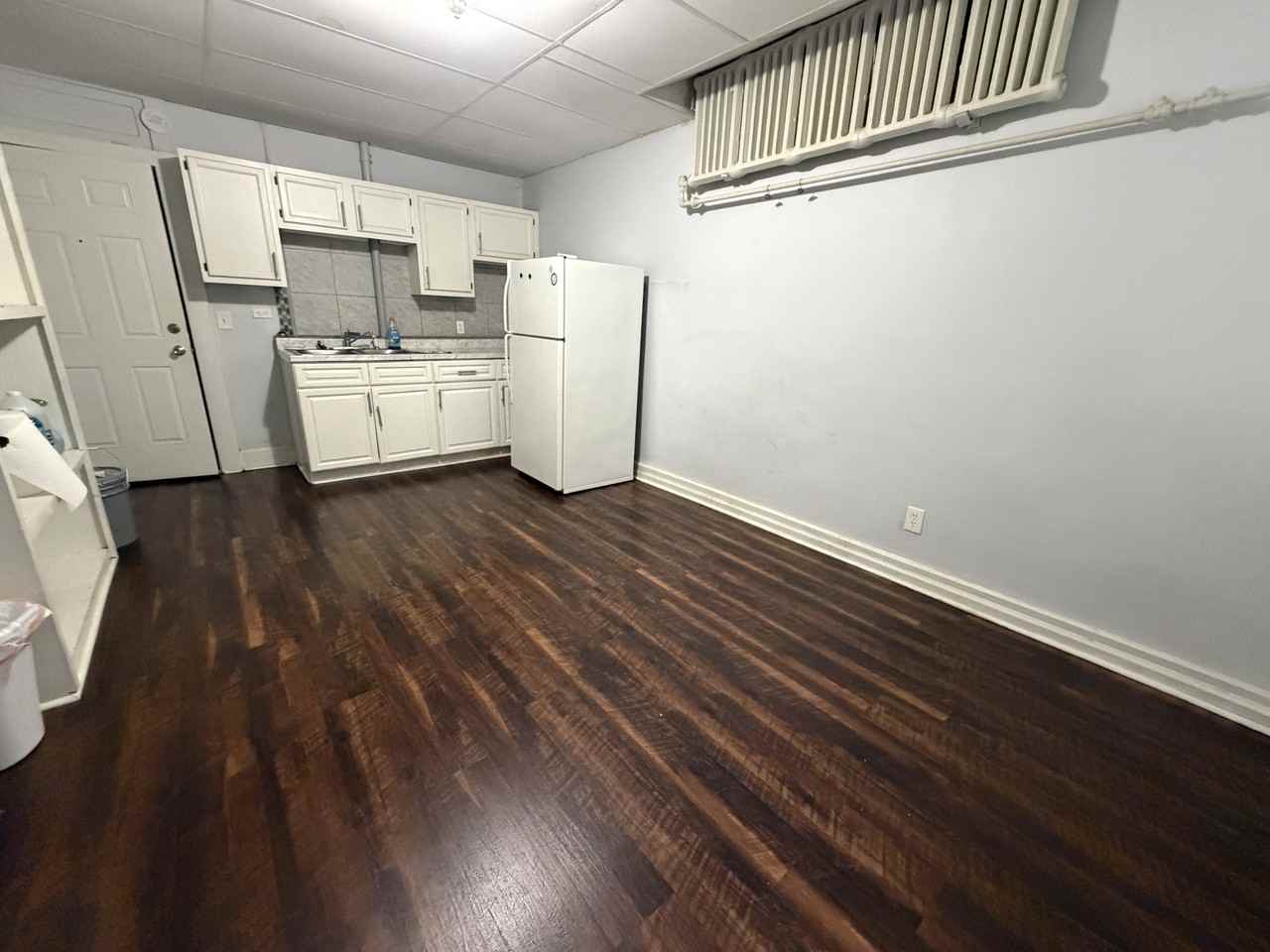 189 Lake Avenue - Photo 6 of 7