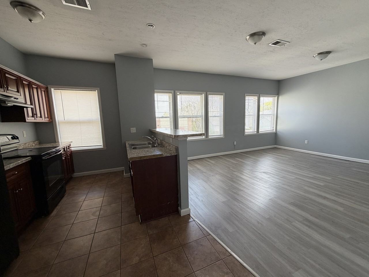 751-757 West Main Street - Photo 2 of 6