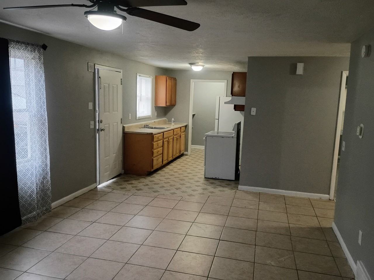 471-473 North Goodman Street - Photo 6 of 11