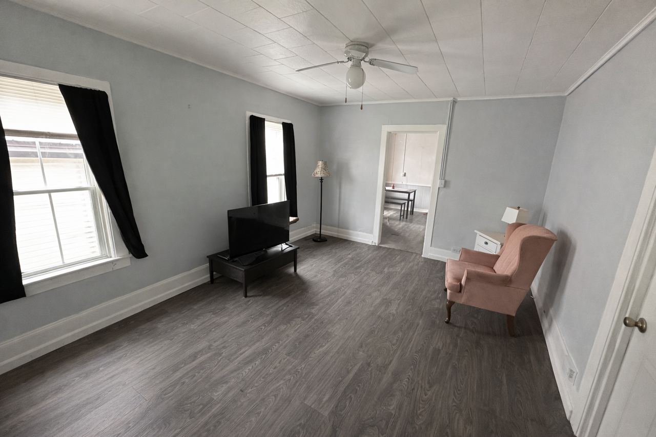 2519 Genesee Street - Photo 2 of 18