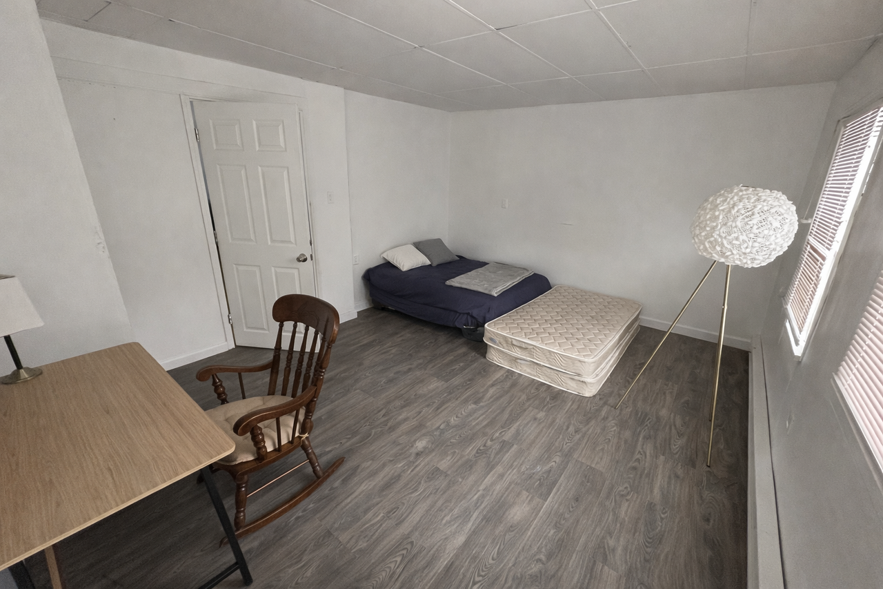 2519 Genesee Street - Photo 5 of 18