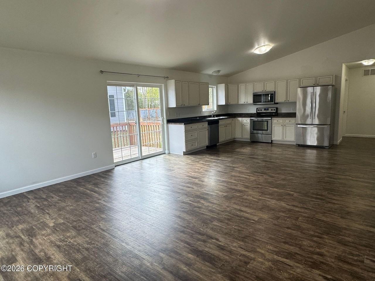 4564 W Fraser Dr - Photo 3 of 18
