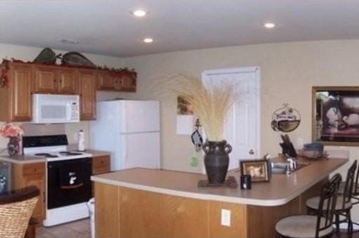 946 W Peachtree Dr - Photo 4 of 8