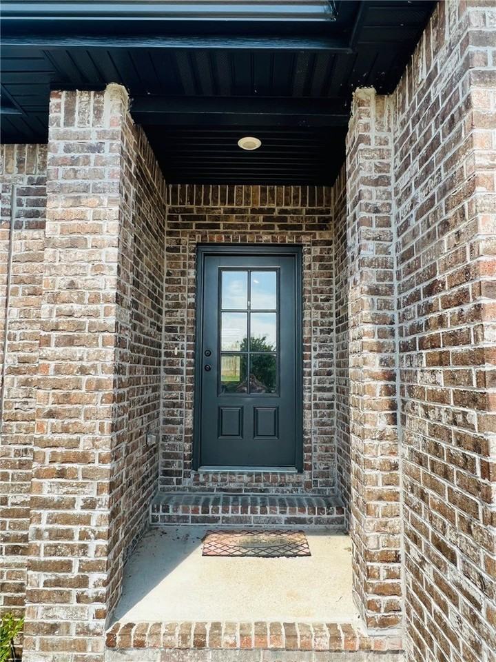 2648 S Olive Ct - Photo 5 of 17
