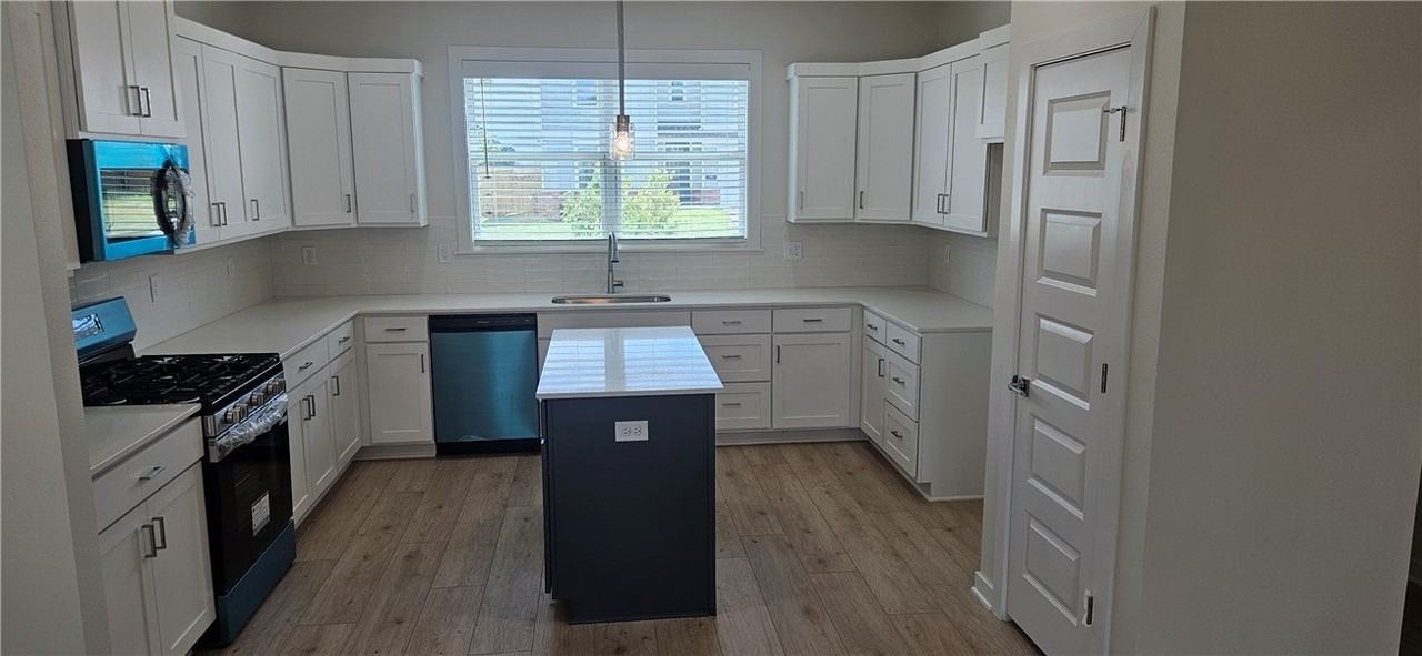 5910 Sw Coywolf St - Photo 4 of 18