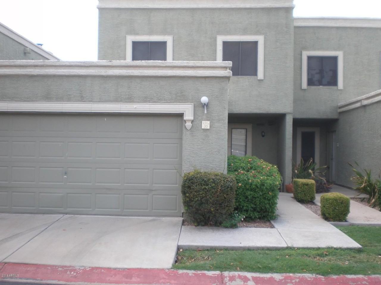 815 E Grovers Ave #30
