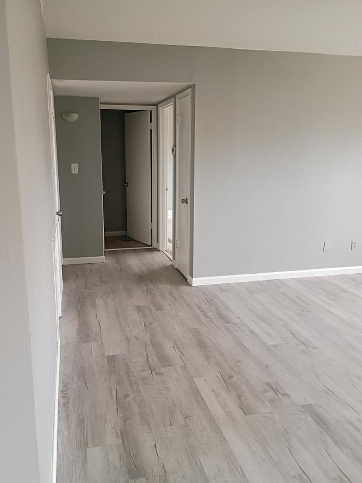 2694 E Oakleaf Dr - Photo 2 of 10