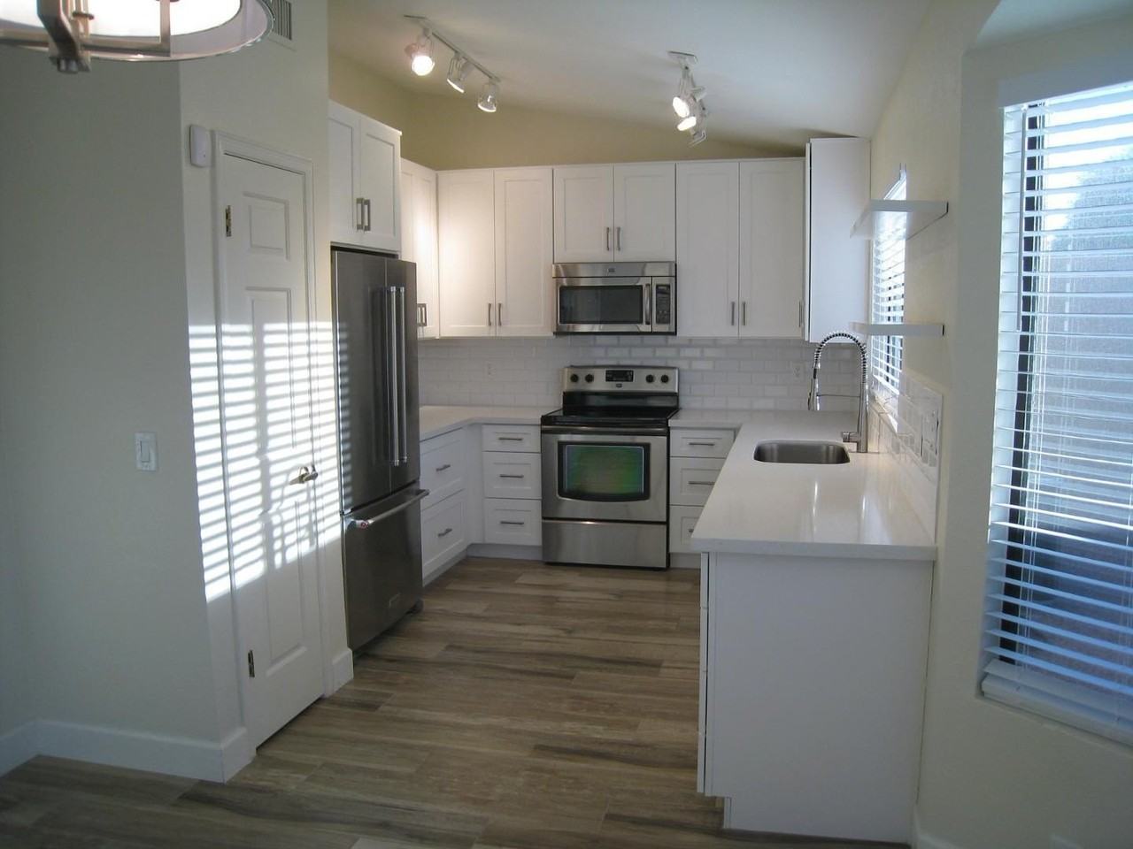 11104 N 110th Pl - Photo 2 of 11
