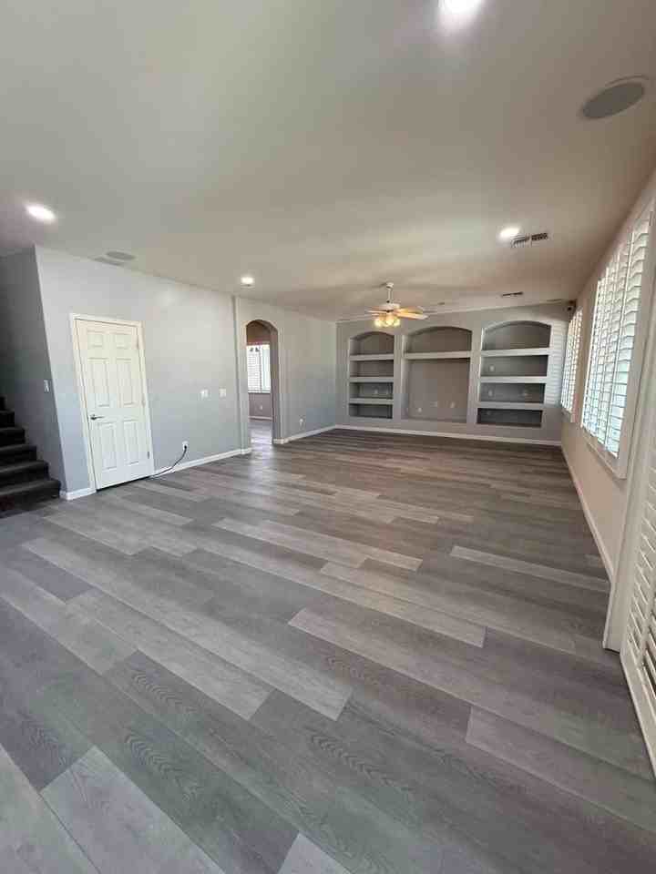 20652 N Donithan Way - Photo 7 of 22