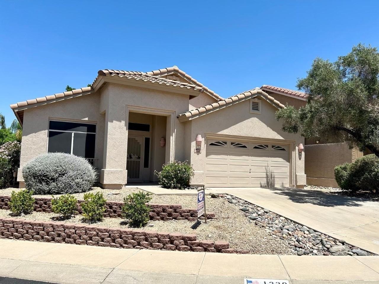 1230 E Captain Dreyfus Ave - Photo 2 of 24