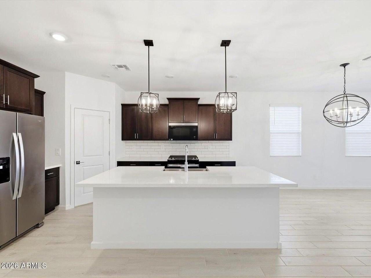 15875 W Cottontail Ln - Photo 5 of 48