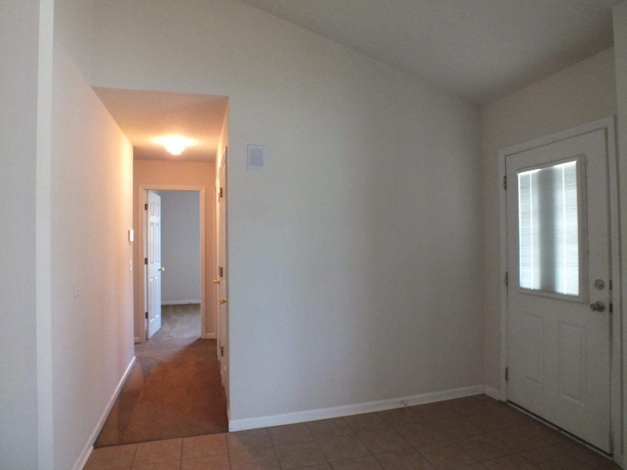 255 Colony Dr - Photo 2 of 23