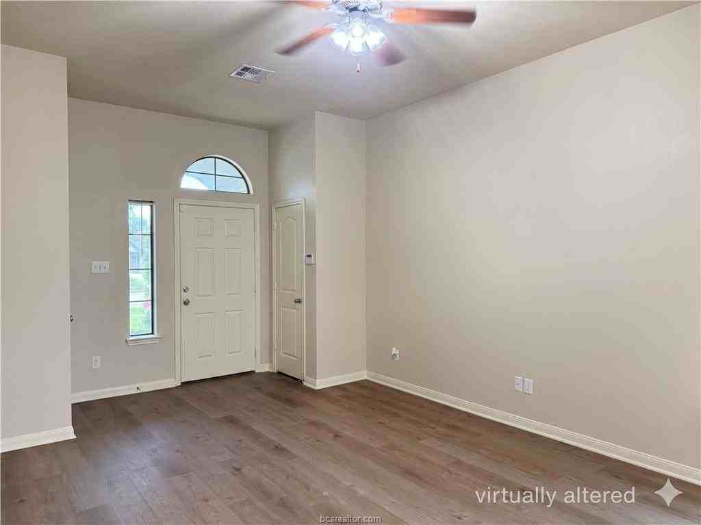 2023 Turning Leaf Dr - Photo 3 of 22