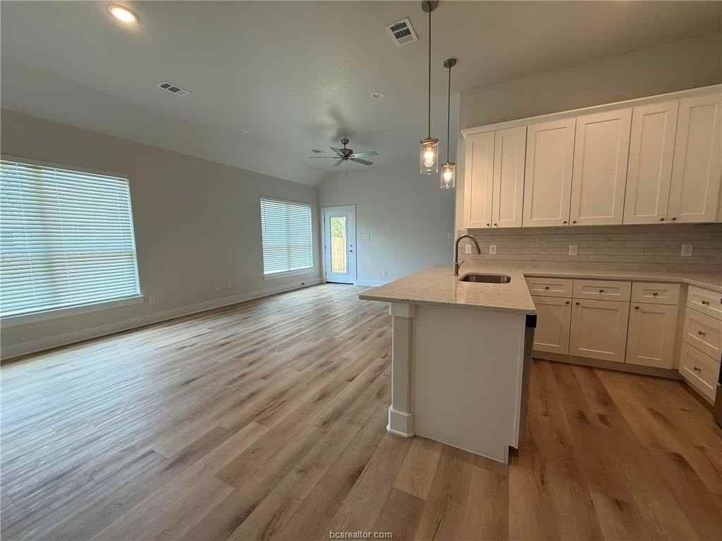 4107 Laura Ln - Photo 2 of 16