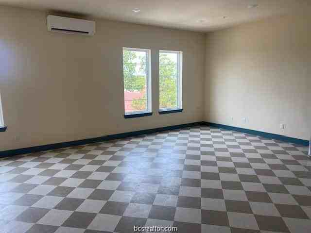 608 N Bryan Ave #224 - Photo 2 of 7