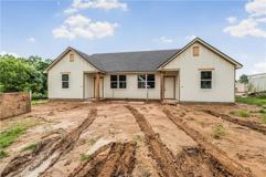 142 E Martin Luther King Dr - Photo 1 of 1