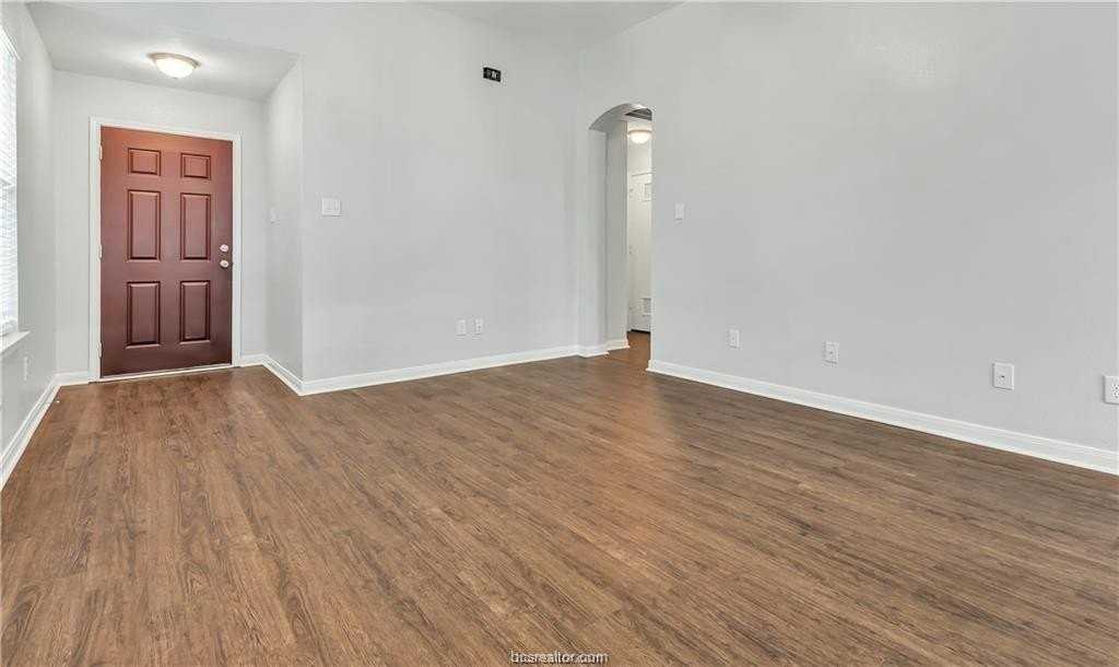 922 Windmeadows Dr - Photo 5 of 24